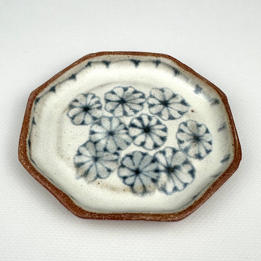 Small Octagon Dish, 9 Flowers