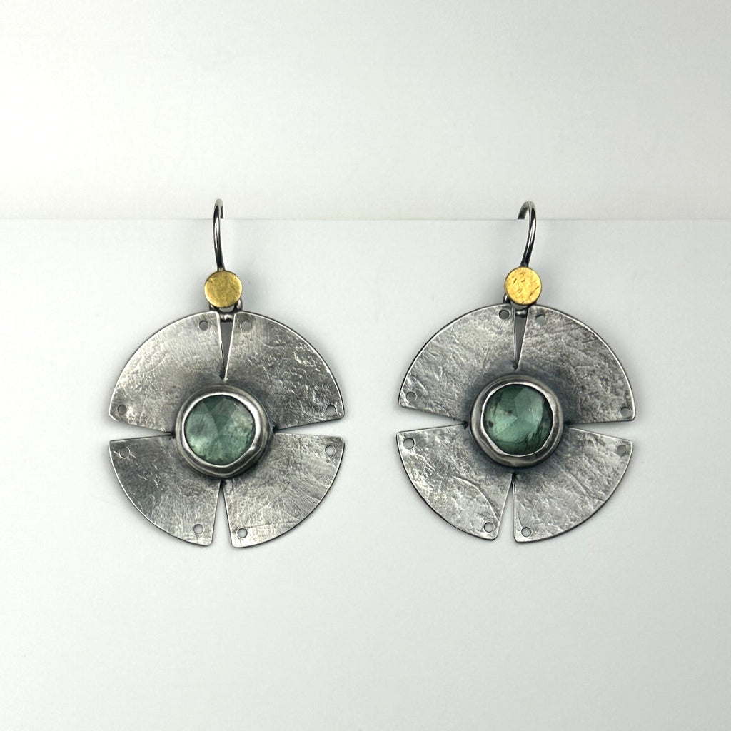 Notch Earrings With Kyanite