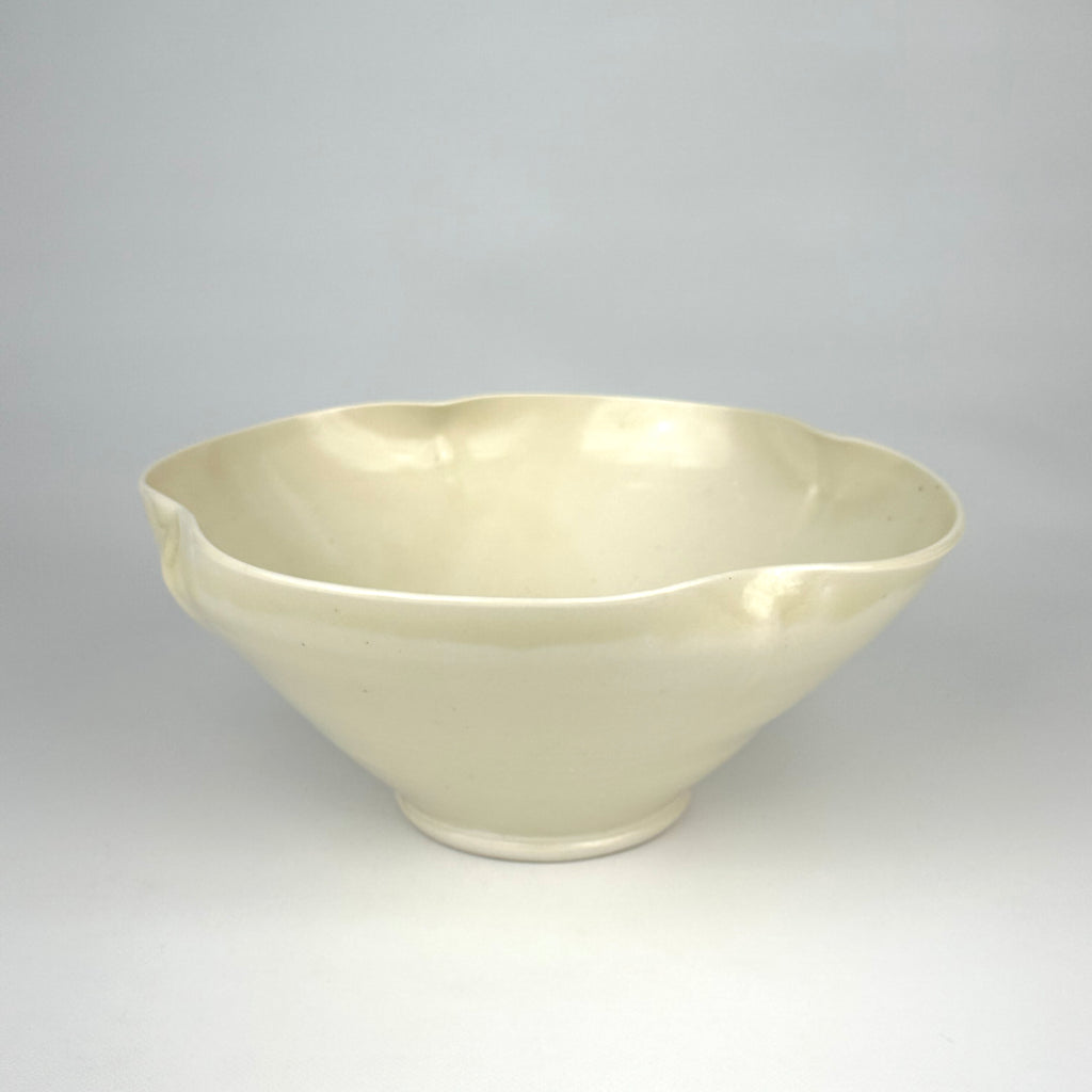 4 Lobe White Bowl, Large