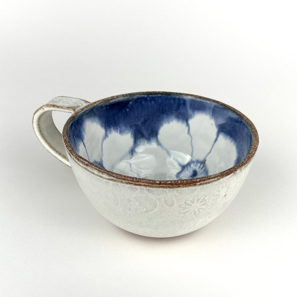 Cappuccino Cup 3 Flowers On Blue