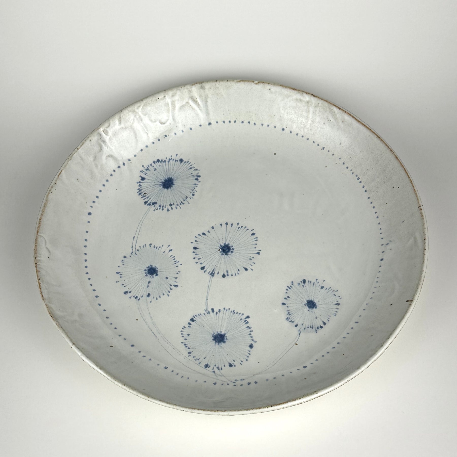 12" Round Platter With 5 Flowers