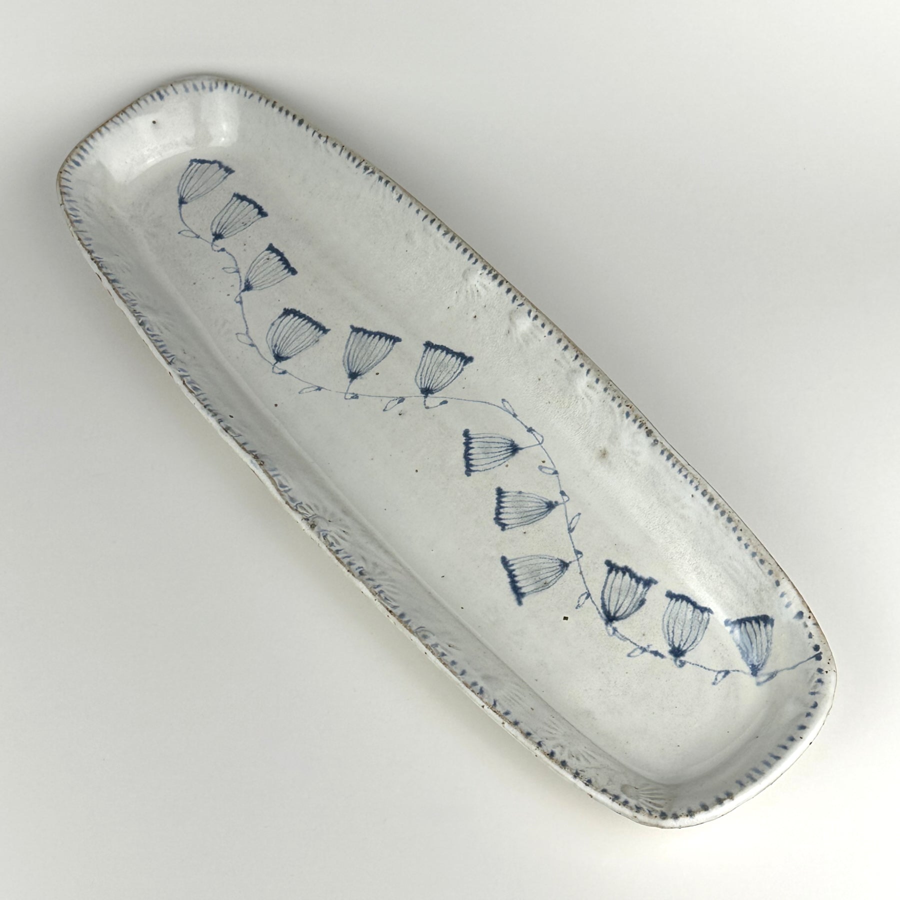 Long Oval Tray Single Strand of Flowers