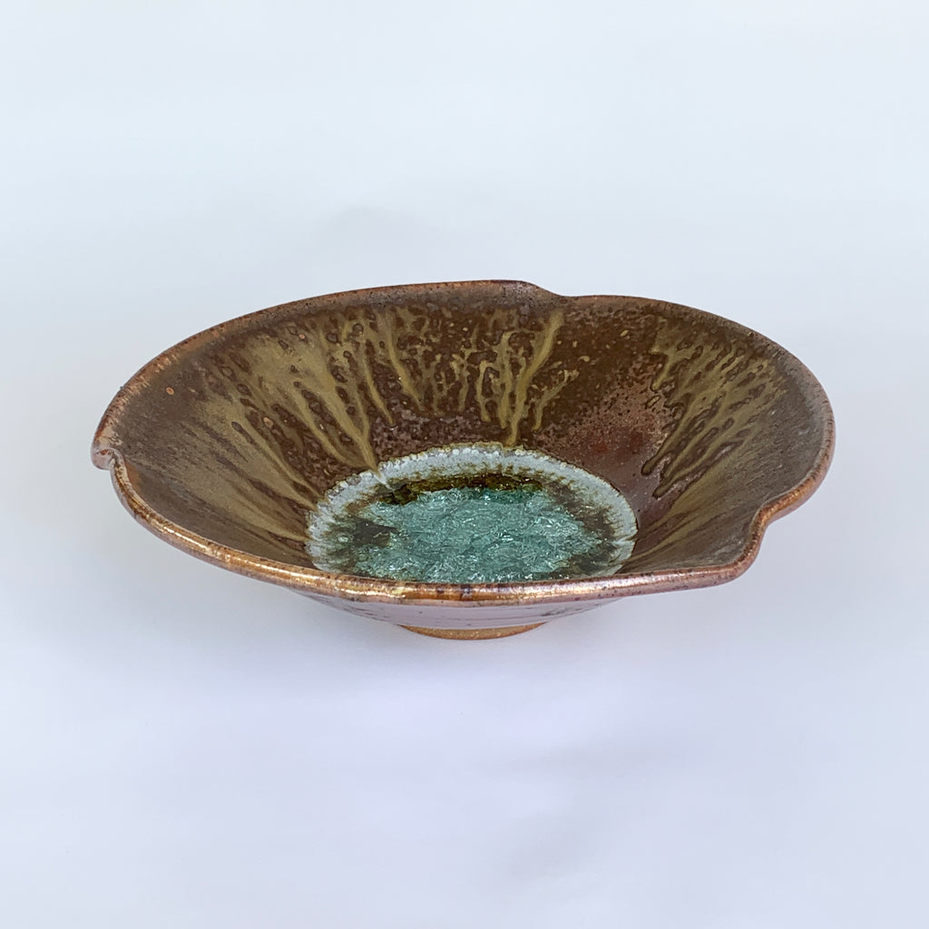 Large Pinched Bowl With Glass